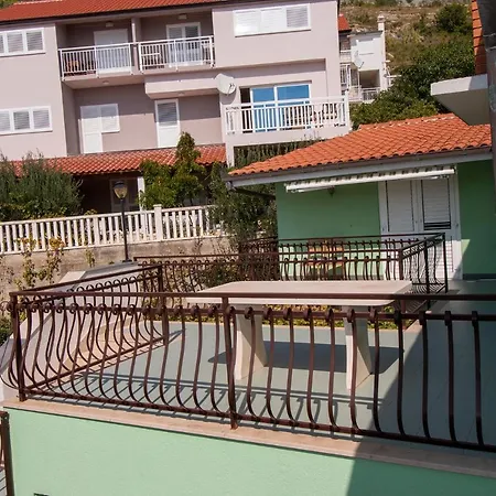 Seaside Mirko *
