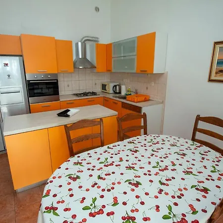 Apartment Seaside Mirko *